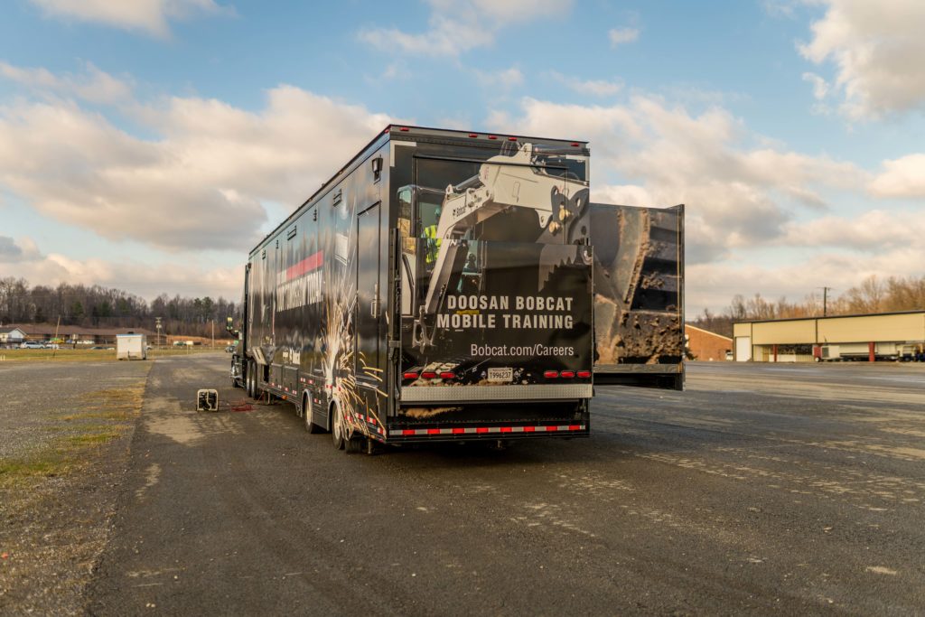 Bobcat expandable trailer