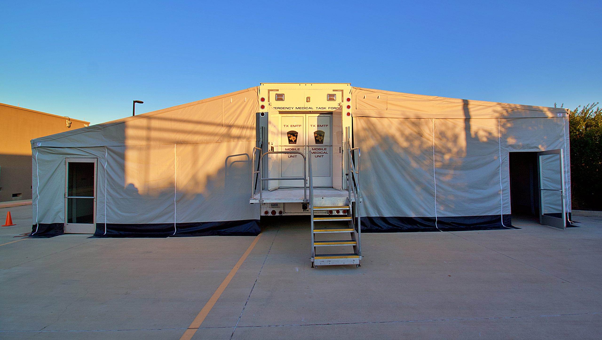 TX Mobile Medical Unit Rear Canopy View